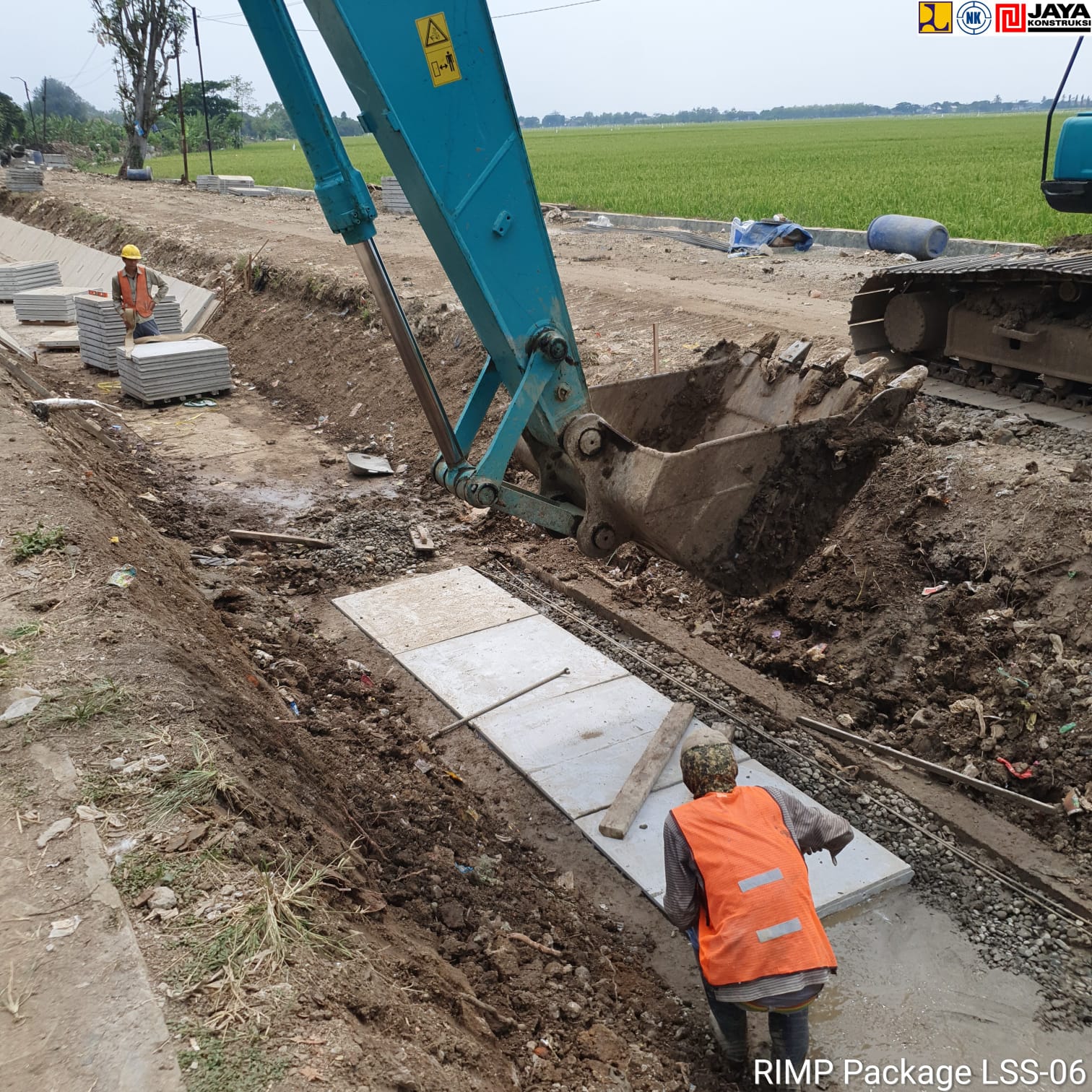 Pt Jaya Konstrukis Kebut Pekerjaan Saluran Sekunder