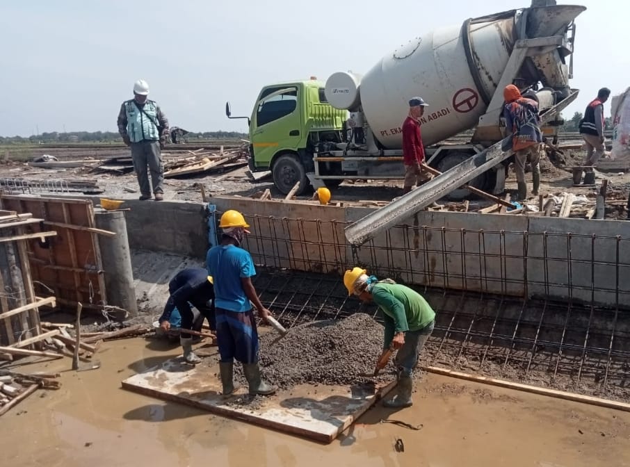 PT.Bumi Karsa Kebut Proyek  Saluran Sekunder di Tiga Kecamatan