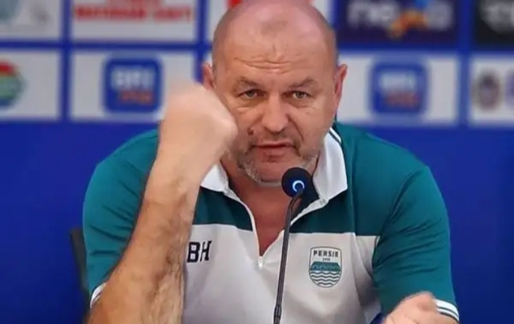 Bikin Penasaran! Begini Jawaban Bojan Hodak Tanggapi Rumor Pemain Asing Persib dari Australia