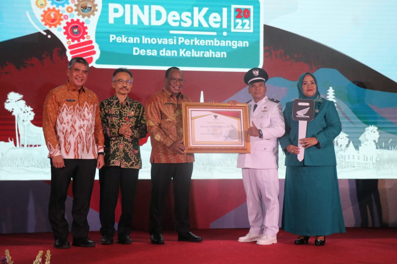 Desa Cibiru Wetan dan Kelurahan Bintara Sabet Gelar Juara Lomdeskel Tingkat Regional Tahun 2022