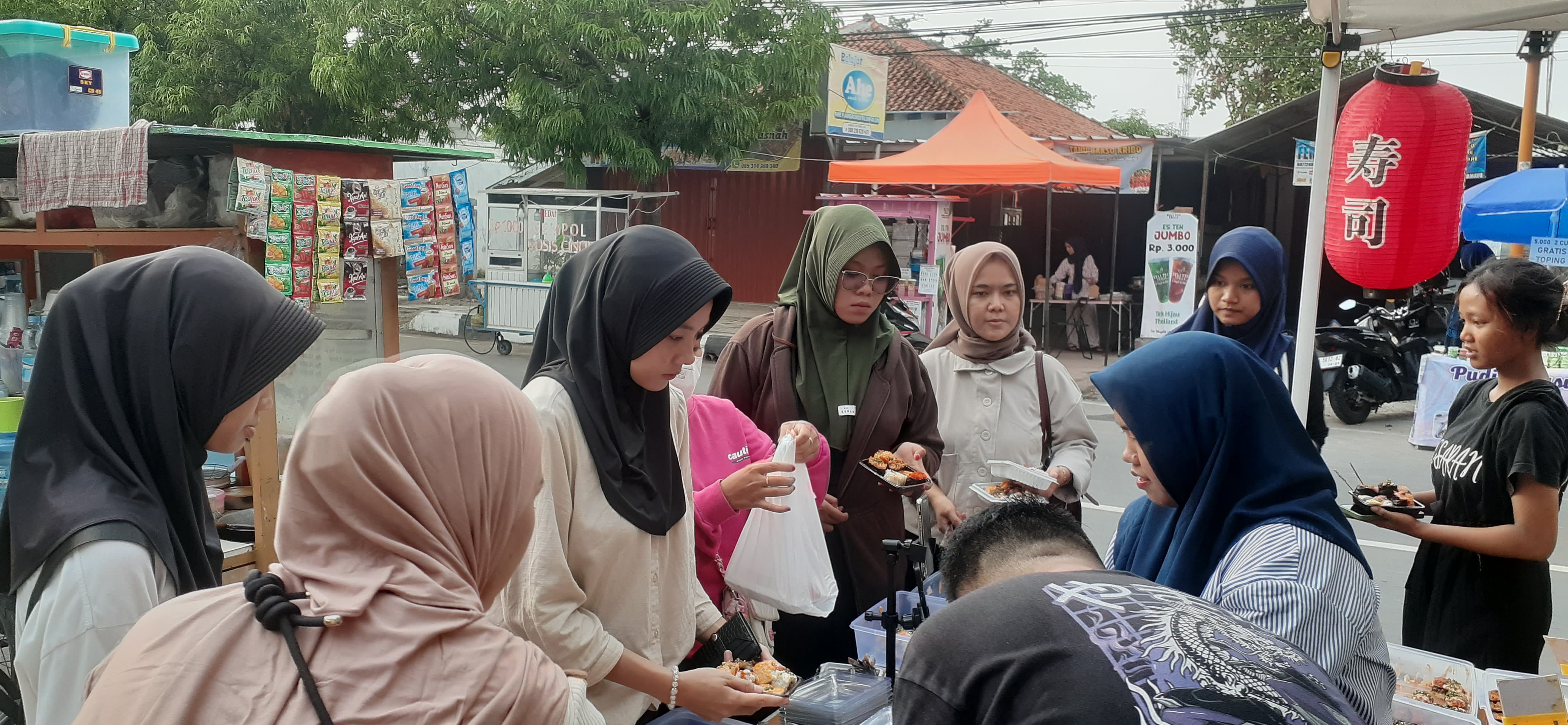 Mencicipi Sushi Prasmanan, Kuliner Hits di Dekat Alun-Alun Indramayu