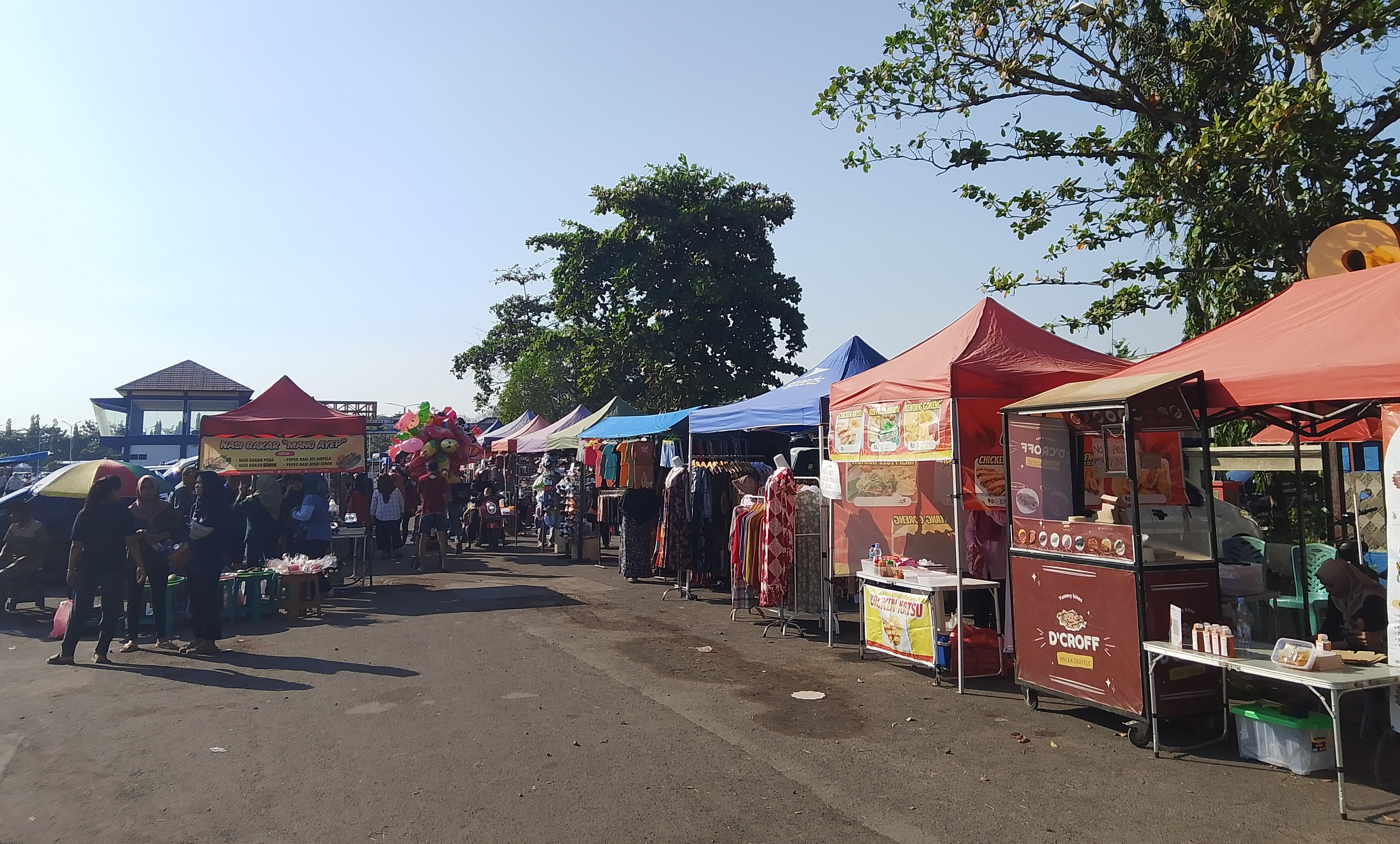 Sport Center Indramayu Banyak Jajanan Menarik di Hari Minggu Pagi 