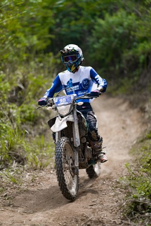 Semakin di Depan di Tahun ke-3 Penyelenggaraan, Shell bLU cRU Yamaha Enduro Challenge Sambangi Sintang Kalbar