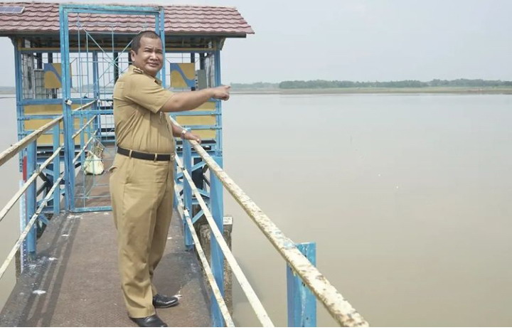 Petani Terancam Gagal Panen, Pemdes Minta Penangguhan Pengeringan Waduk Cipancuh