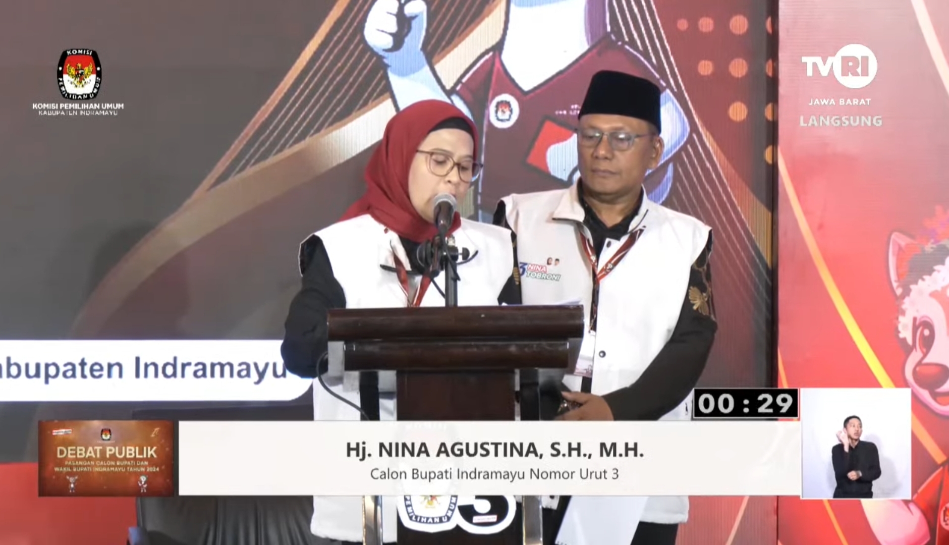 Debat Calon Bupati - Wakil Bupati Indramayu, Nina Agustina Pamerkan Program Ini