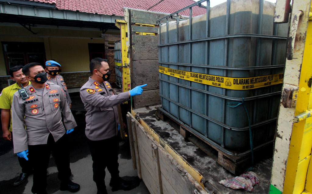 Polres Indramayu Berhasil Ungkap Penimbunan BBM Bersubsidi