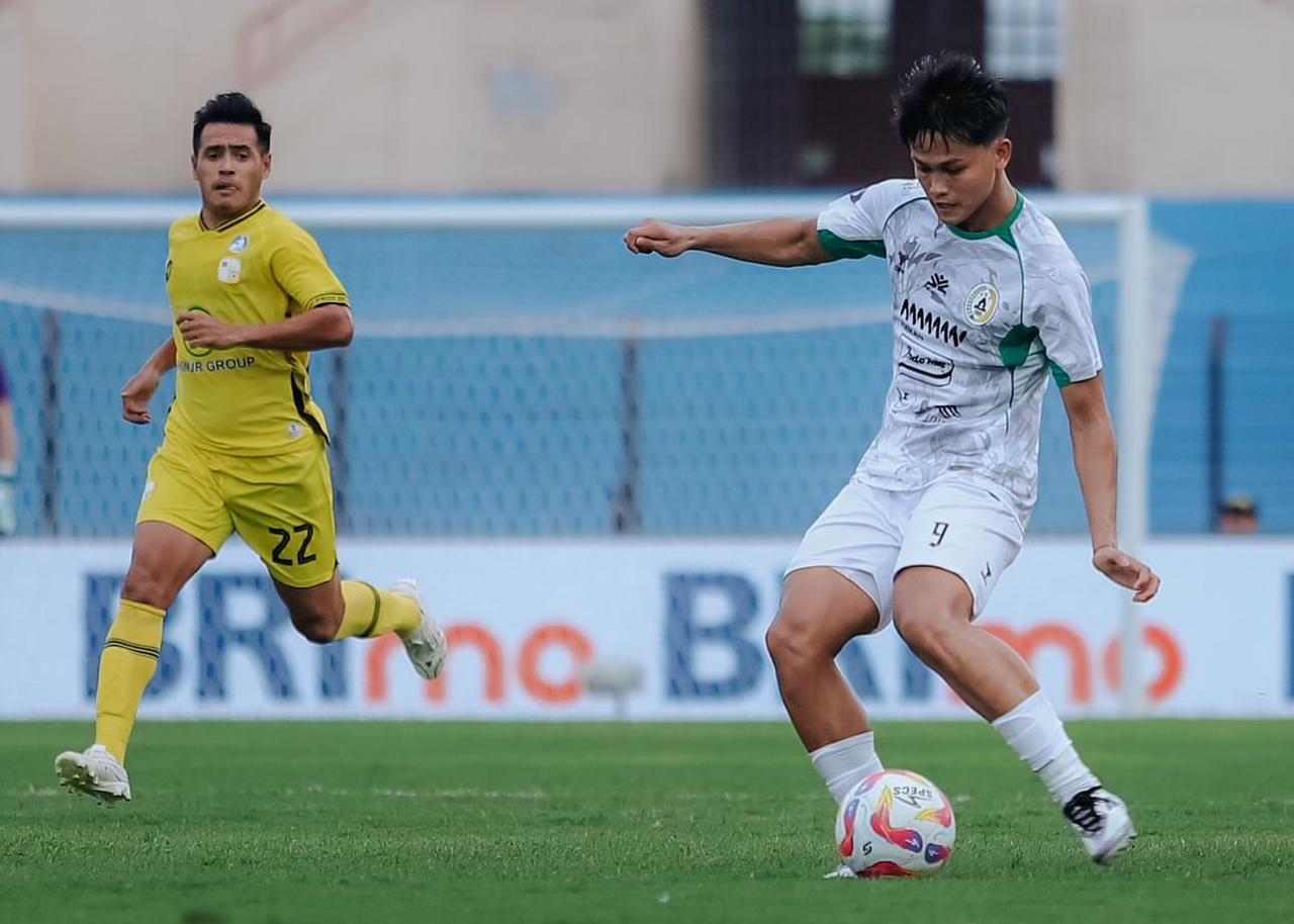 Ditepikan STY di Timnas, Hokky Caraka Tampil Gemilang sebagai Winger, Pamer Sudah Cetak Gol ke Jay Idzes