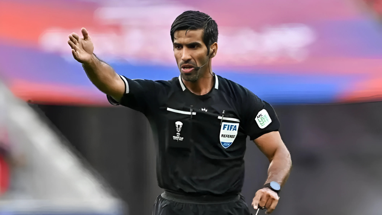 Khamis Al Marri, Wasit Asal Qatar Ini Dikabarkan akan Pimpin Laga Timnas Indonesia vs Jepang pada 15 November