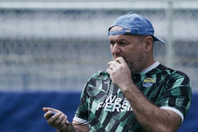 Persib Bandung Diterpa Badai Cedera, Bojan Hodak Sumringah Pemain Pelapis Tampil Sesuai Harapan