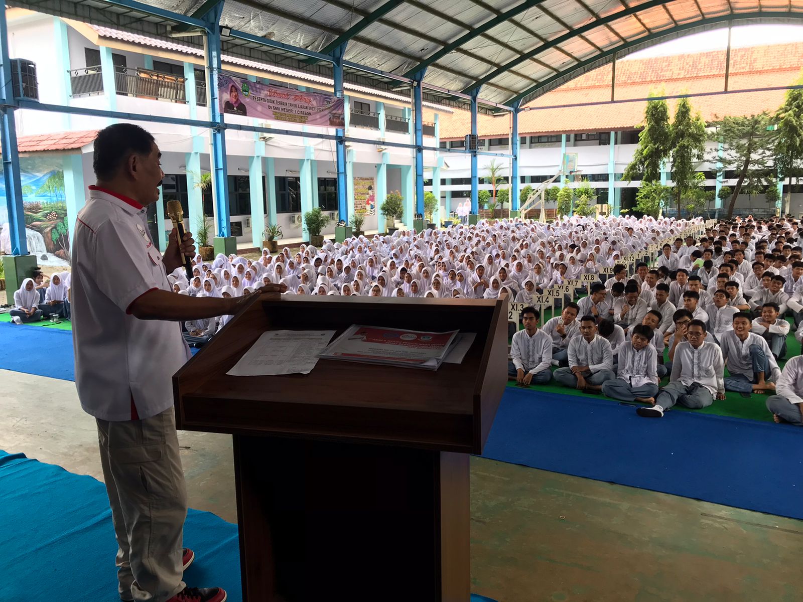  Ketum GPAN Beri Edukasi Tentang Bahayanya Narkoba dan Cegah Bullying di SMAN 1 Kota Cirebon