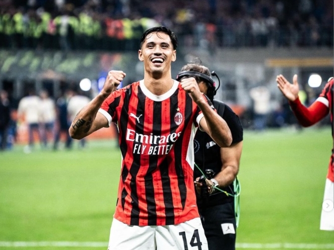 Berdarah Maluku, Bintang AC Milan Tijjani Reijndres Akui 'Budaya Indonesia Sangat Melekat' Kode Naturalisasi?