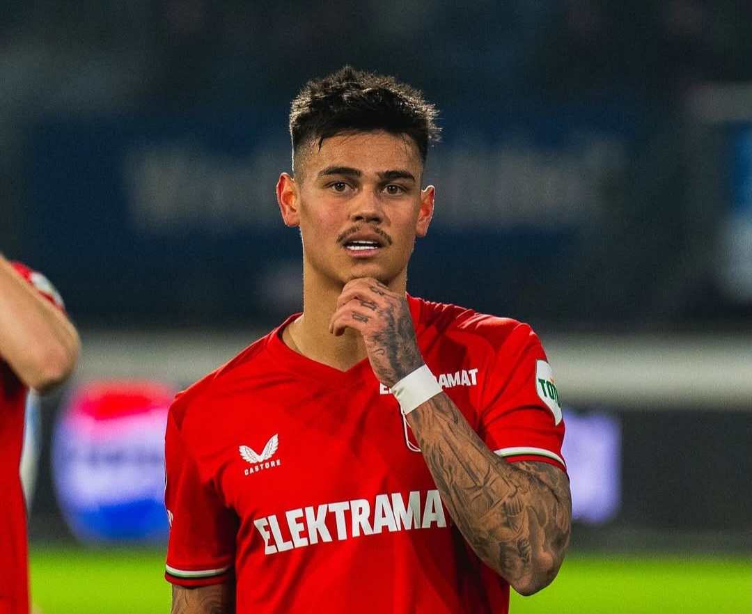 Mees Hilgers Lagi Apes, Ciptakan Gol Bunuh Diri Hingga FC Twente Tersingkir dari Liga Europa