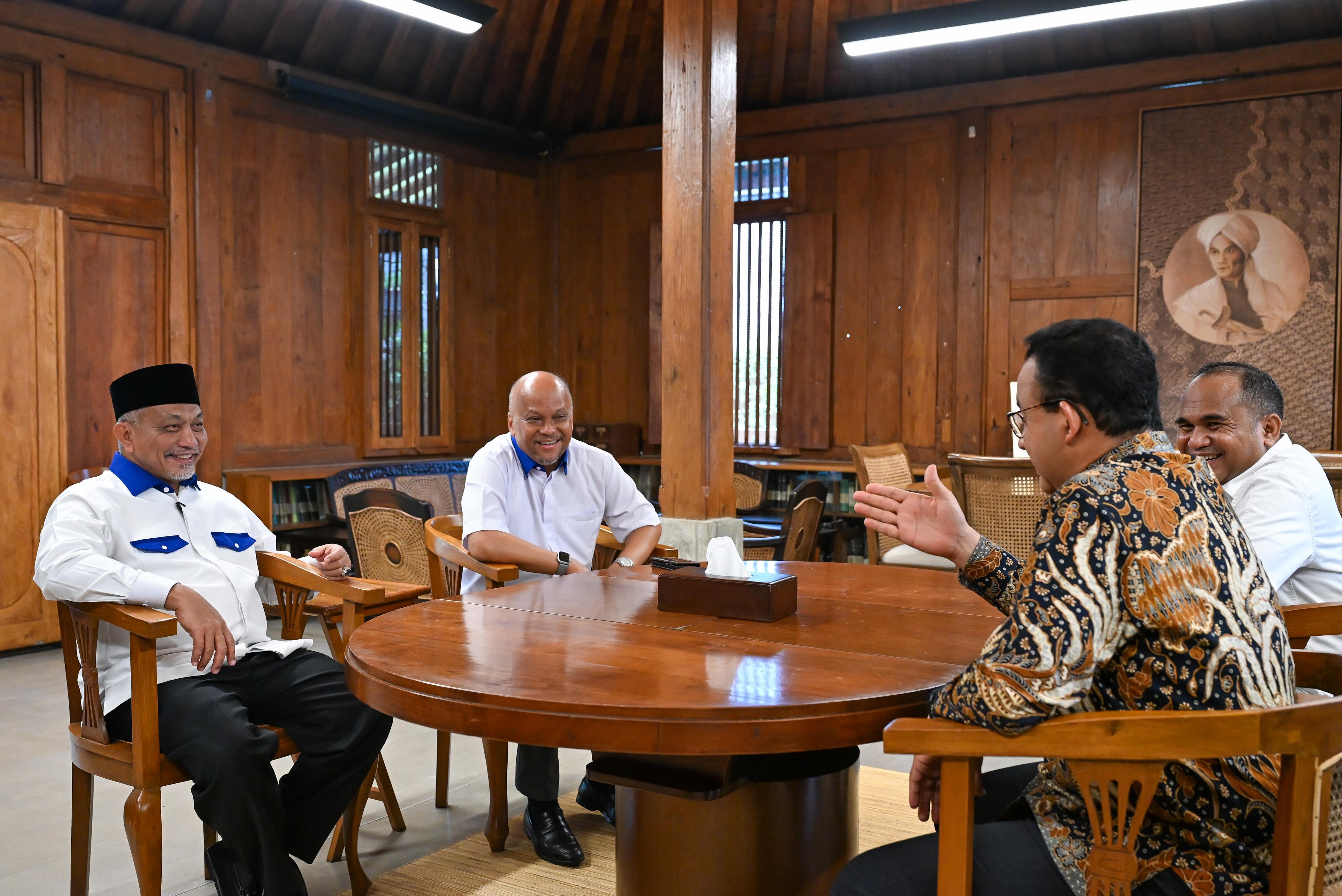 Bertemu Anies Baswedan, Doakan Perjuangan Syaikhu-Ilham Berujung Kemenangan