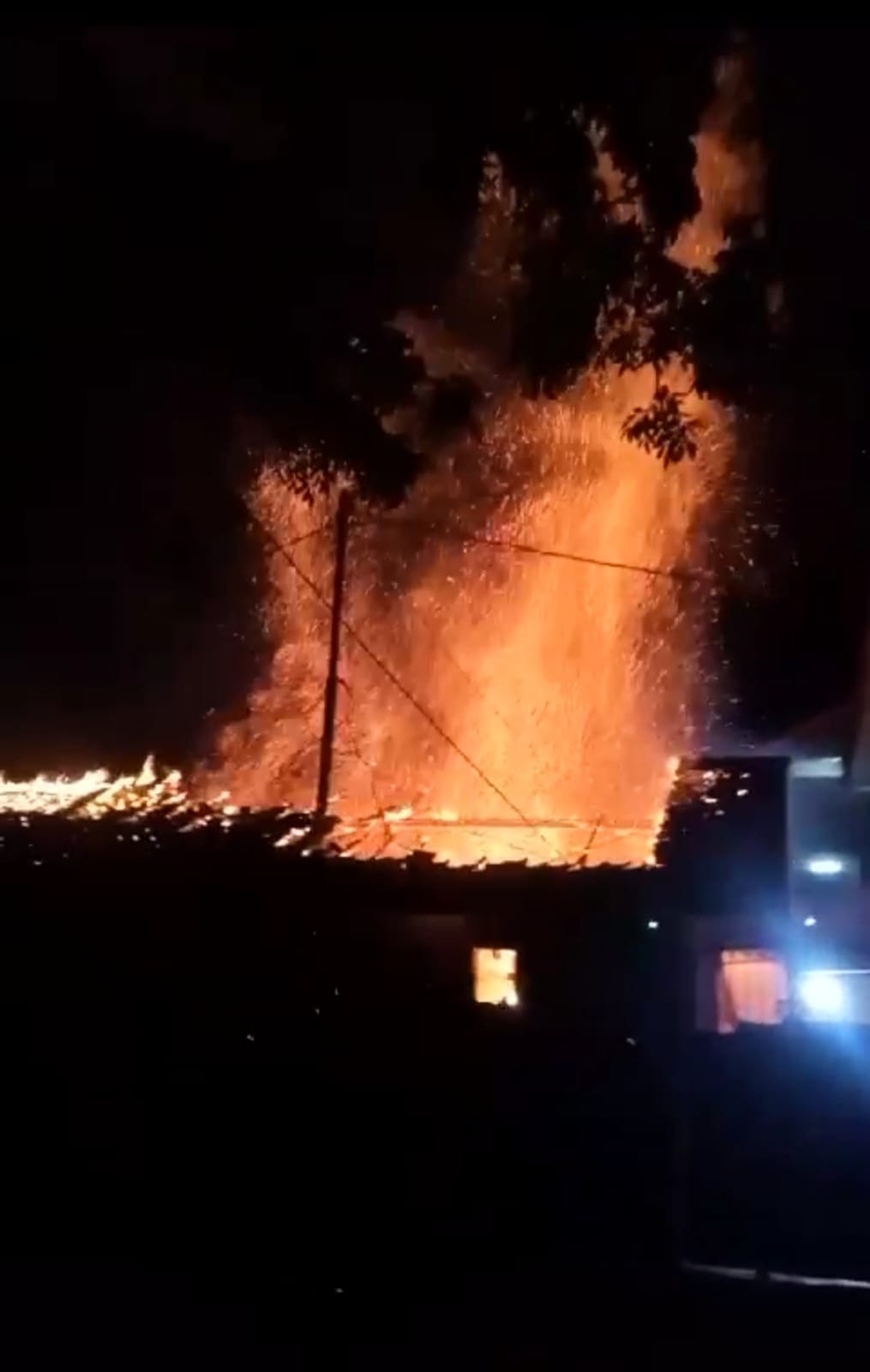 Kantin SMAN 1 Indramayu Terbakar, Diduga Ini Penyebabnya