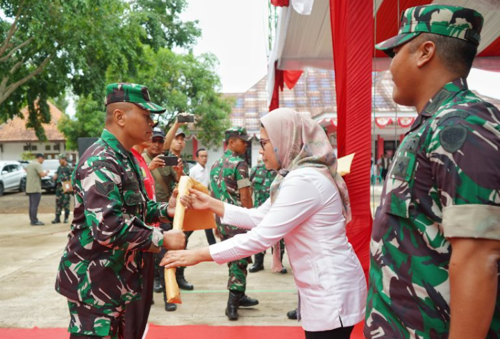 Bupati Nina Resmi Buka BSMSS di Gantar, Percepat Pembangunan Desa