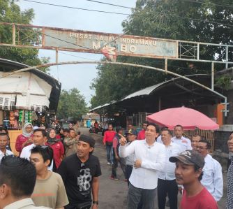 Bupati Indramayu Lucky Sidak di Pasar Mambo, Minta Data Para Pedagang dan Lapak Kosong 