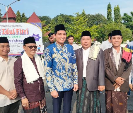 Bupati dan Wakil Bupati Kompak Bersama Ribuan Jamaah Salat Idul Fitri 