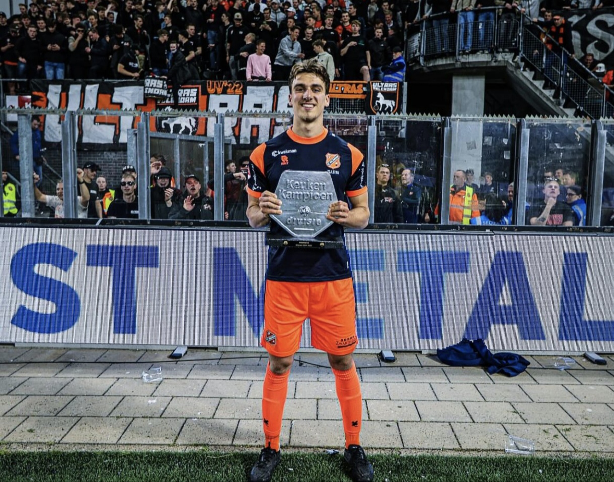Resmi Promosi! Mauro Zijlstra Curi Perhatian dan Ikut Antar FC Volendam Kembali ke Eredivisie! 