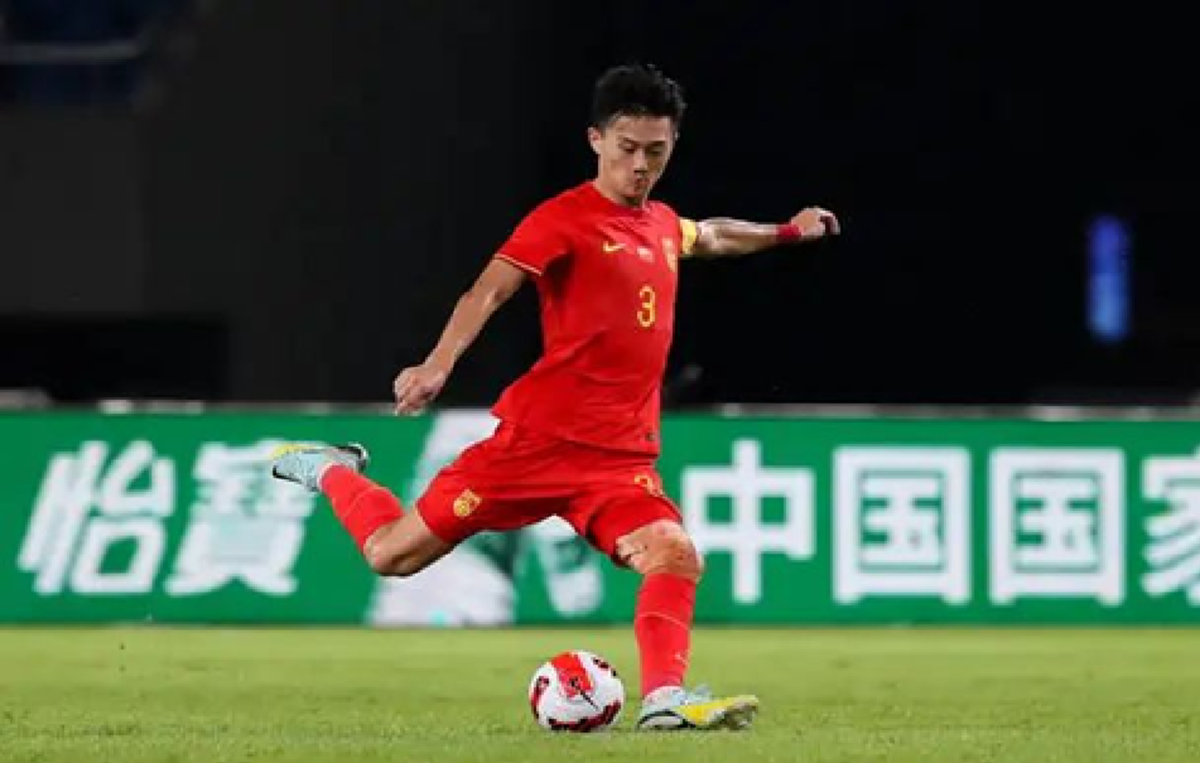 Bek Andalan Timnas China, Jiang Shenglong Alami Sakit Ginjal dan Terancam Absen saat Lawan Timnas Indonesia