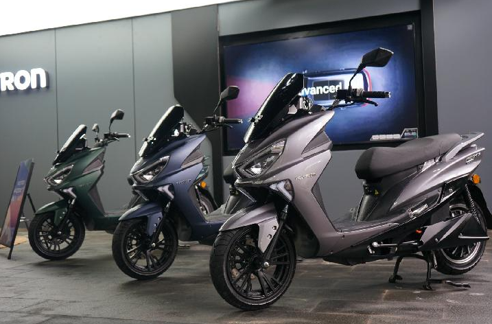 Ramah Lingkungan dan Hemat BBM Mirip Motor PCX! Motor Listrik Stylis Polytron Fox R Jadi Pilihan Gen-Z! 