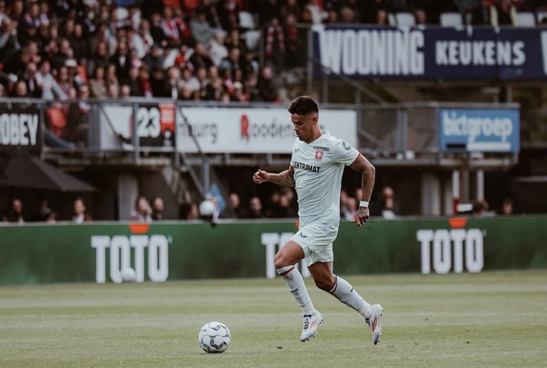 Bursa Transfer Panas! Mees Hilgers jadi Incaran Crystal Palace, OTW Premier League?