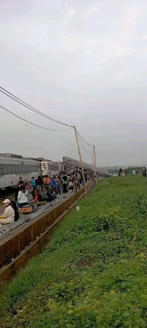 Terjadi Kecelakaan Kereta Api KA Turangga dan Commuterline Bandung Raya di Petak Jalan Haurpugur – Cicalengka