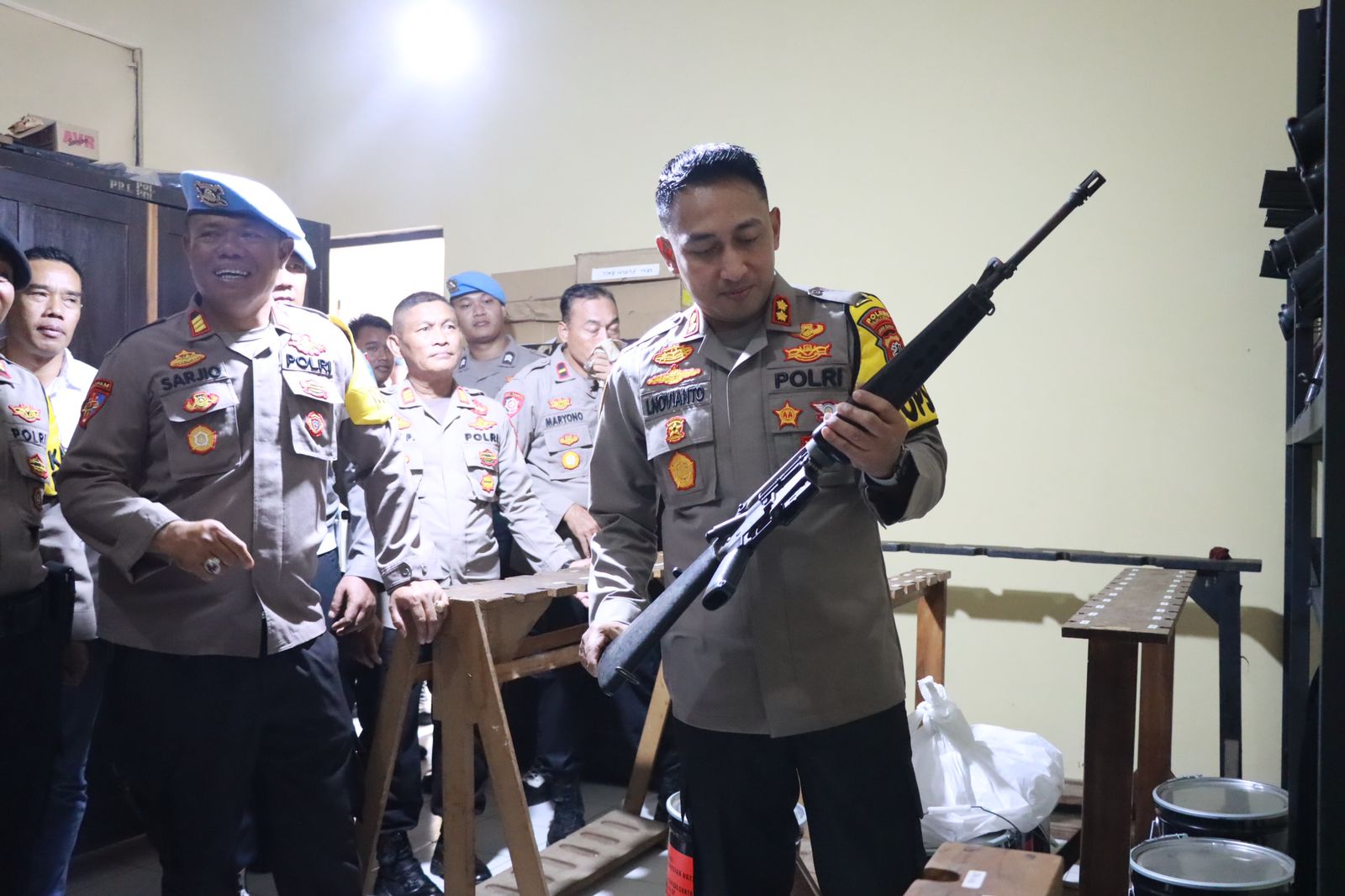 Kapolres Majalengka AKBP Indra Novianto Cek Gudang Senjata Api dan Ruang Barang Bukti