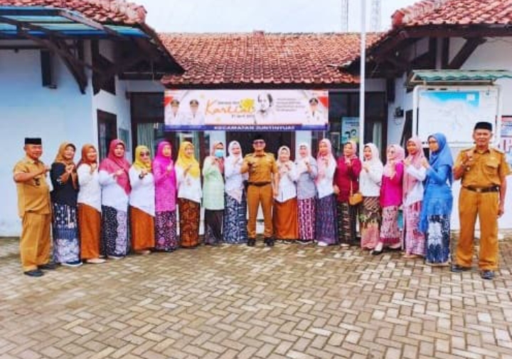 Peringati Hari Kartini, Kecamatan Juntinyuat Gaungkan Semangat '1000 Profesi Perempuan dan Gen Z'