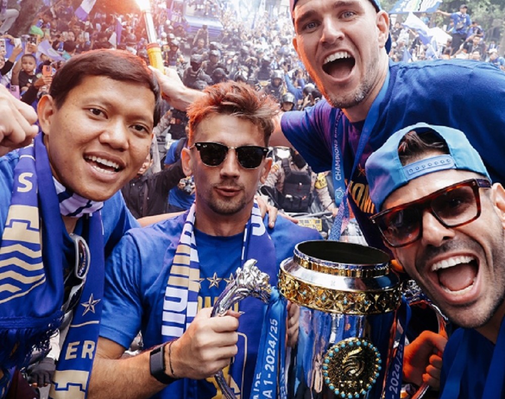 Update Bursa Transfer Persib Bandung: 10 Pemain Dilepas, 2 Pemain Perpanjang Kontrak