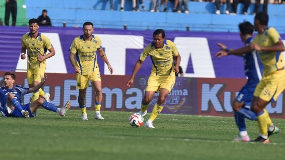 Persib Bandung vs Persebaya, Siapa Lebih Kuat Antara Jago Kandang dan Jago Tandang di Super League?