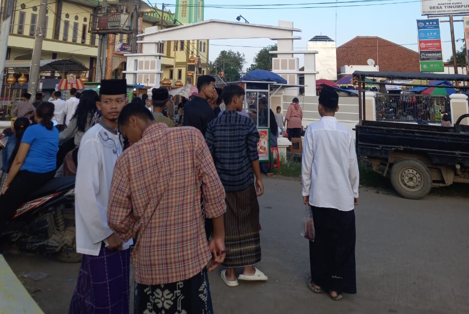War Takjil Dimulai Sore Ini: Berburu Makanan untuk Buka Puasa Jadi Rutinan Tiap Ramadan