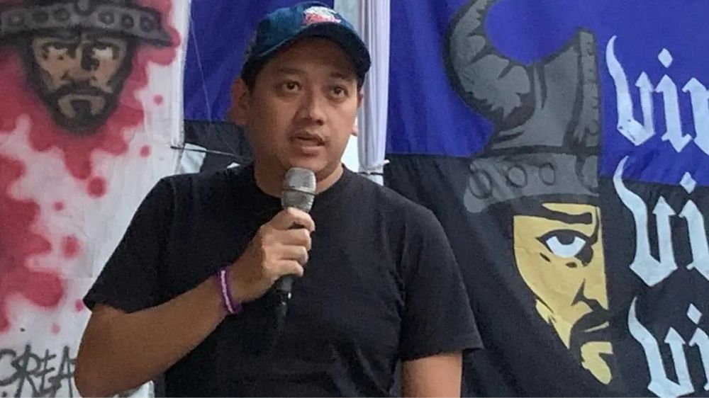 Setelah Videotron Kini Persib Bandung Siapkan Truk, Angkot dan Koran Umumkan Pemain Baru di Musim 2025  
