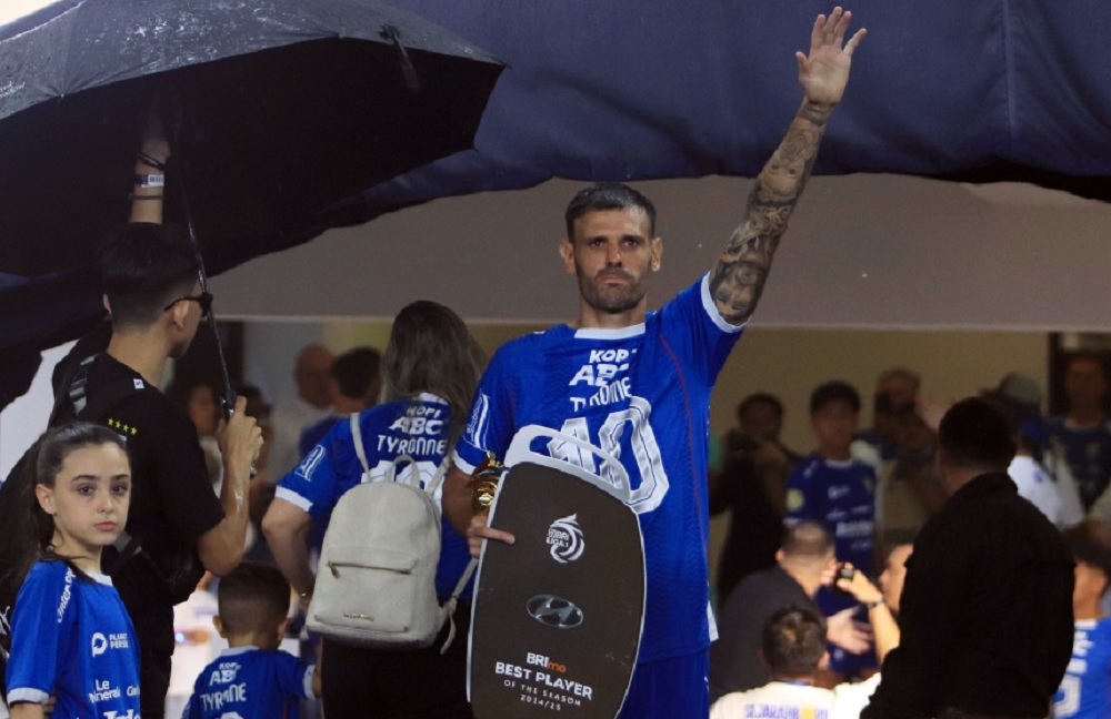 Sempat Dibuang Persib Bandung ke Thailand, Pemain Terbaik Liga 1 2024/2025 Singgung Masa Sulit