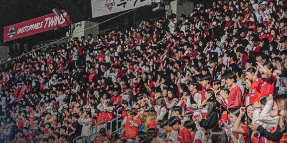 Ikuti Jejak PSSI, STY Siap ‘Naturalisasi’ Suporter Korsel Sebanyak 1500 Orang, Demi Ramaikan Stadion GBK!