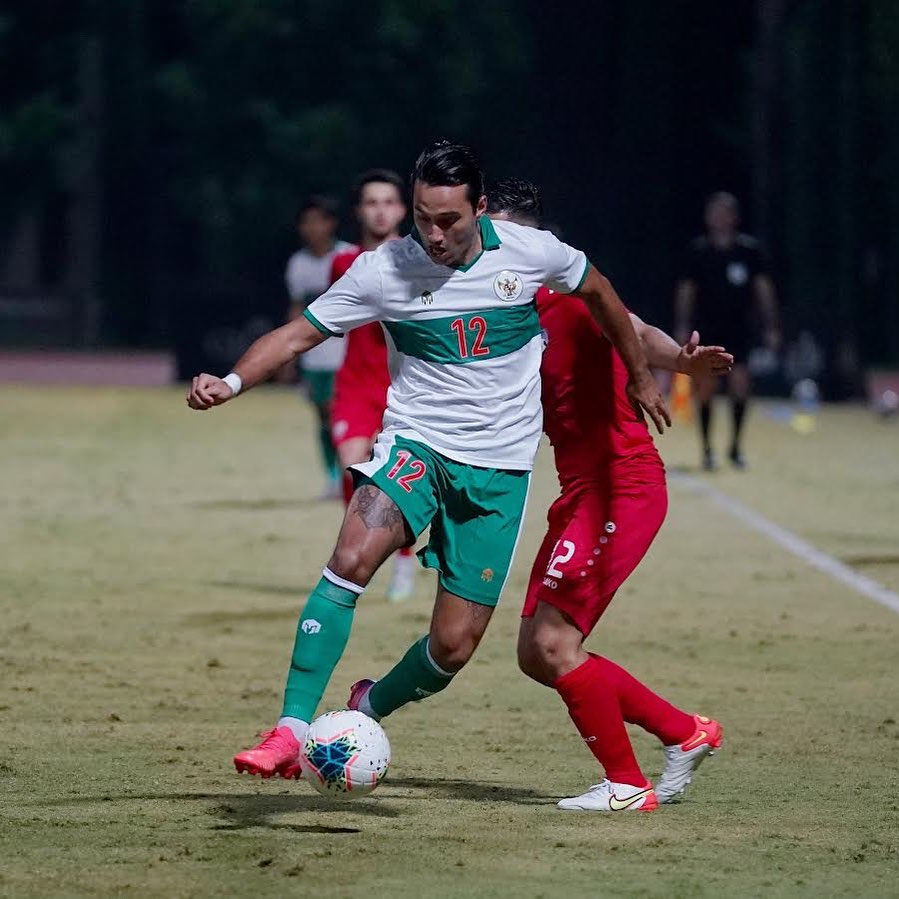 Sudah Lama Tak Panggil! Kini Ezra Walian Berambisi Kembali Ingin Bela Timnas Indonesia