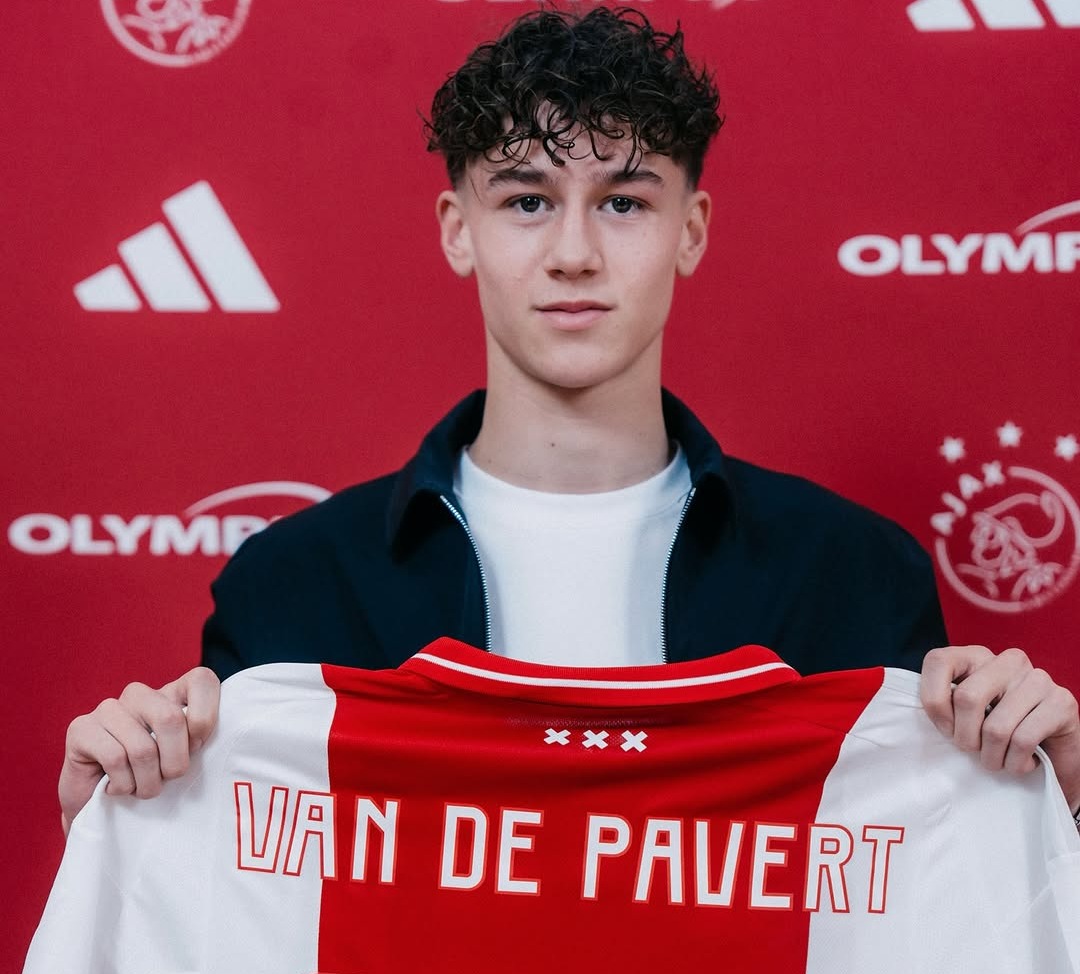 Pemain Keturunan Masih Muda! Ryan van de Pavert Resmi Teken Kontrak Bersama Ajax Amsterdam