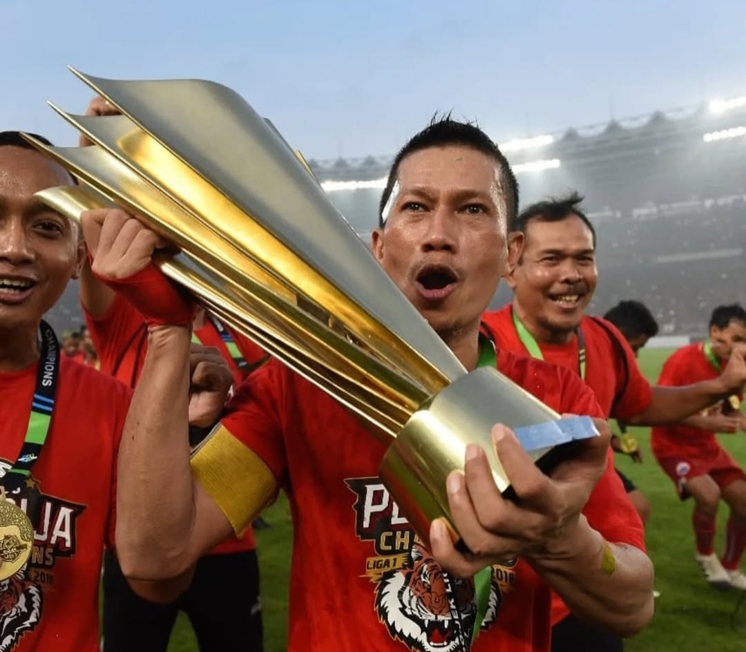 Legenda Persija Jakarta Ngaku Menyesal Tak Pernah Berseragam Persib Bandung