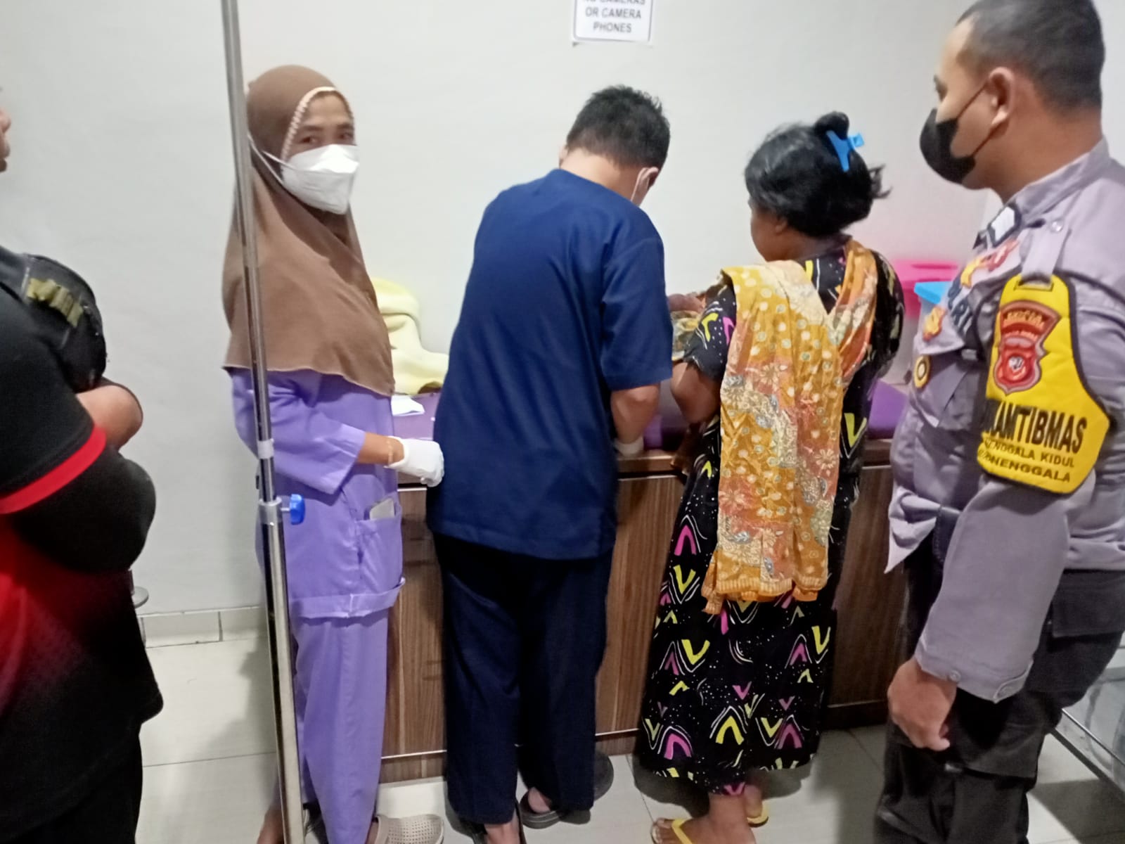 Tega! Bayi Perempuan Dilahirkan, Dibuang di Sungai Sriganala, Meninggal di RS