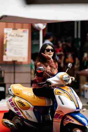 Classy Grls Day Out Kartini Day 'Dari Kebaya ke Jalan Raya'