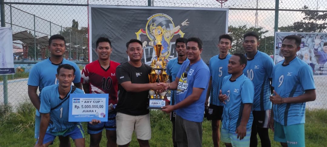 Tim Sukaperna Juara 1 Turnamen Bolavoli AHY Cup 2022