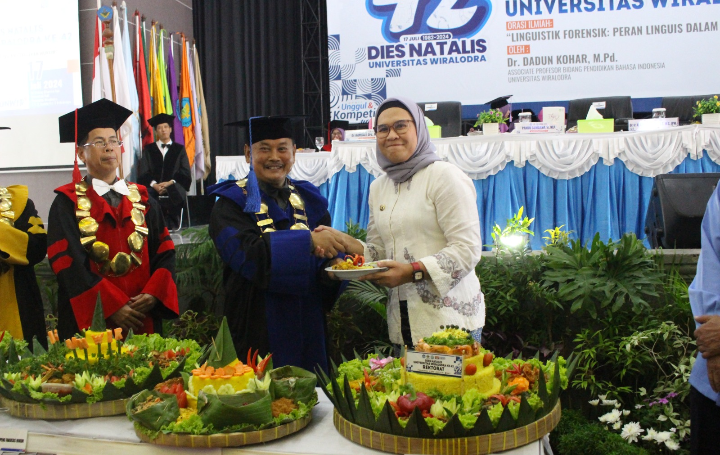 Dies Natalis UNWIR ke-42: Bupati Nina Bangga, UNWIR Menempati Peringkat 221 Tingkat Nasional