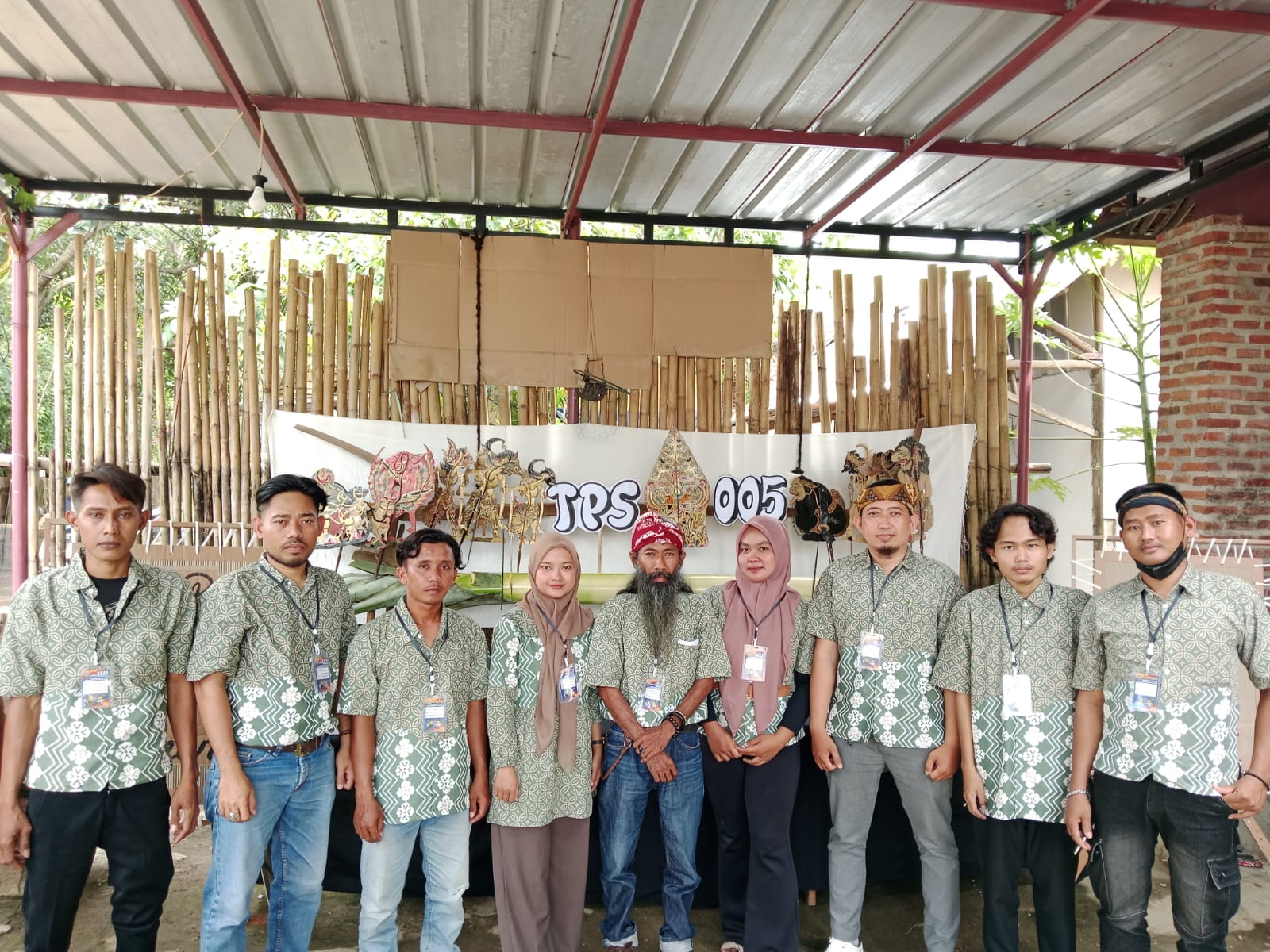 Unik TPS 05 Desa Rancajawat Bertema Pewayangan