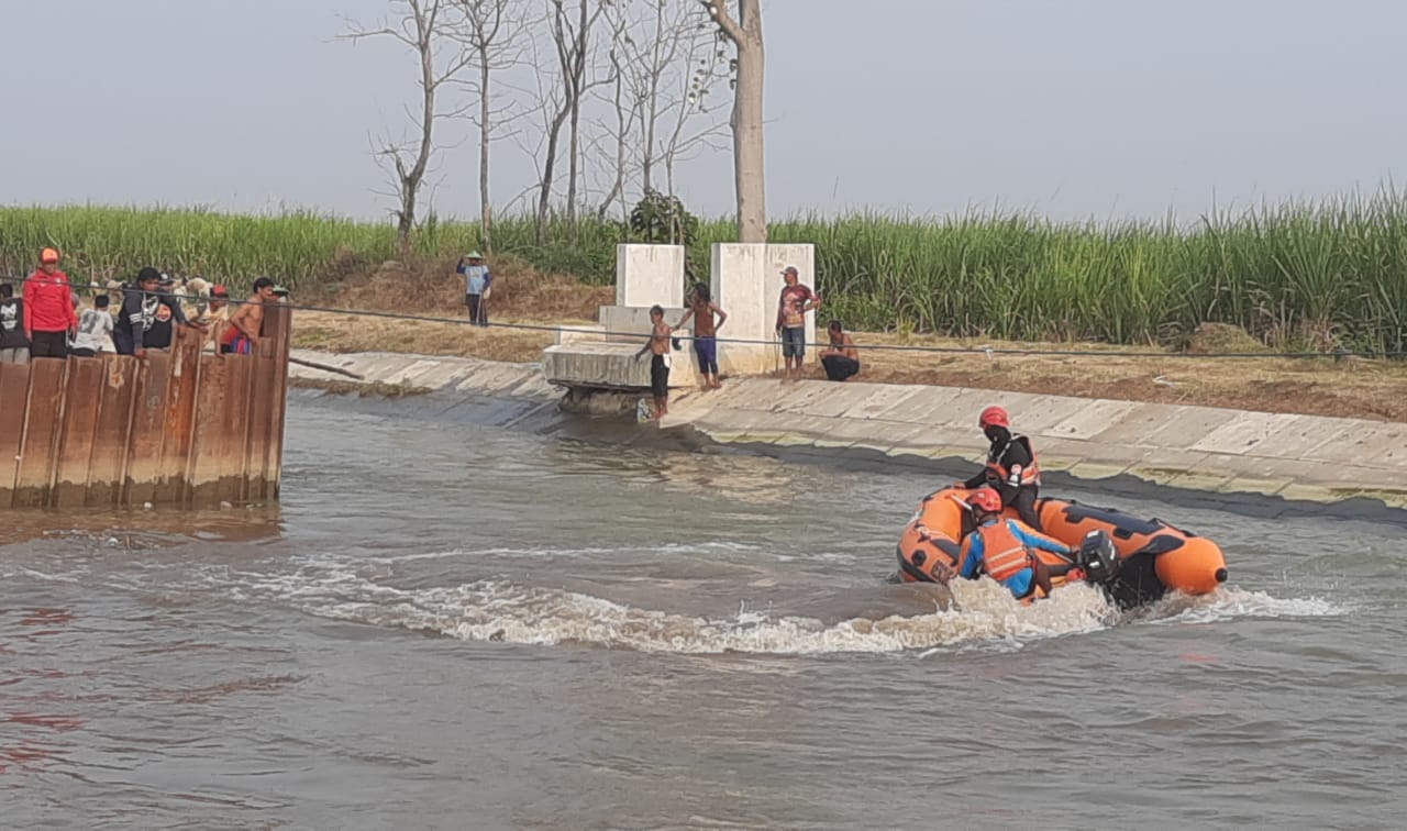 Tim Gabungan Lakukan Pencarian Orang Tenggelam Di Sungai Cipelang