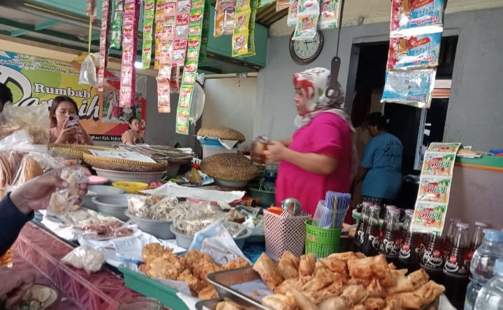 Menikmati Rumbah Darinih, Sensasi Asam dan Pedas Menyatu 