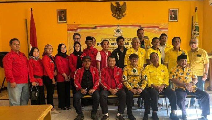 Menjelang Pilkada Indramayu 2024, PDIP Bertandang ke Markas Golkar: Ada Apa? 