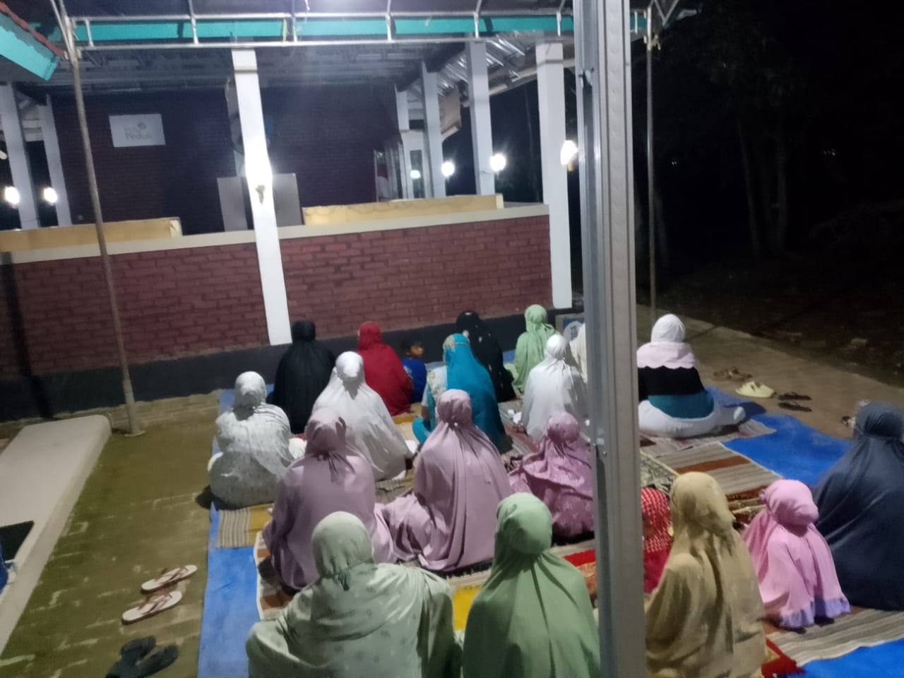Semangat Hidup Bersosial Diwujudkan dalam Salat Tarawih Berjamaah 