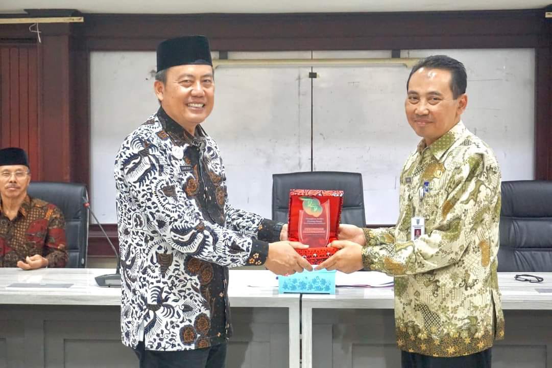 Kagumi Kerukunan Umat Beragama di Indramayu, Bakesbangpol dan FKUB Jombang Studi Tiru