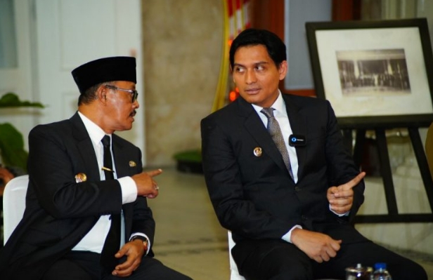 Tegaskan Reformasi Birokrasi, Bupati Indramayu Lantik 325 Pejabat dan PNS