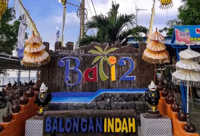 Menyaksikan Keindahan Pantai Balongan Indah: Daya Tarik, Harga Tiket, dan Rute Akses