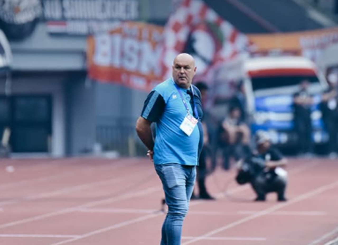 Sampai Sebut Tidak Profesional! Bojan Hodak Tanggapi Surat Keputusan Komdis PSSI Tentang Beckham Putra!